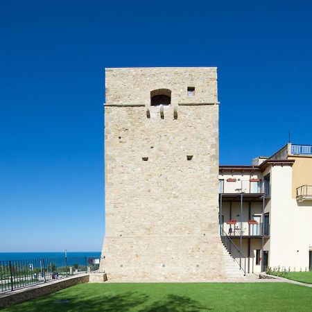 Torre Della Loggia - Dimora Storica - Ortona住宿加早餐旅馆 外观 照片
