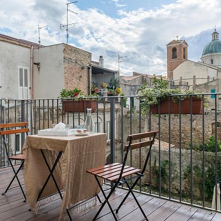 Torre Della Loggia - Dimora Storica - Ortona住宿加早餐旅馆 外观 照片